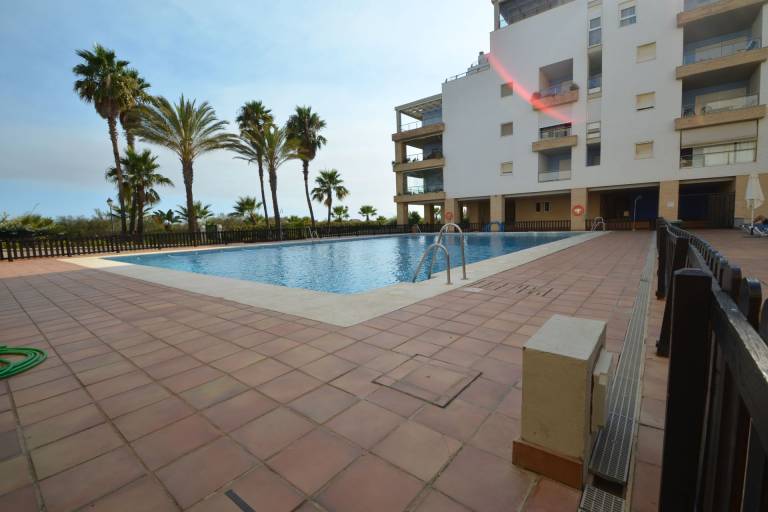 Holiday apartment with yard, patio & pool — photo 3