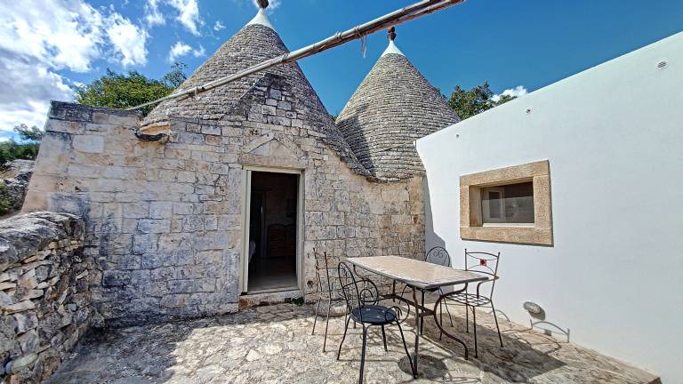 Charming countryside trulli villa with pool — photo 3