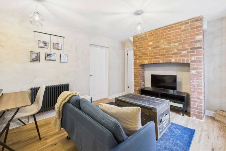 Apartment Bedford