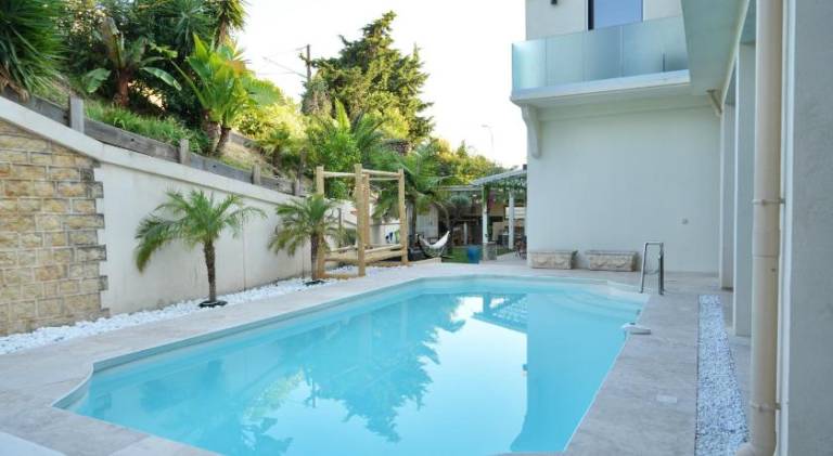 Villa with pool | Beach nearby | Dogs allowed — photo 3
