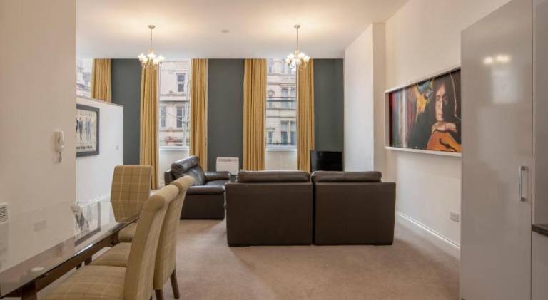 Rental apartment | Close to The Beatles Story | Pet-friendly — photo 2
