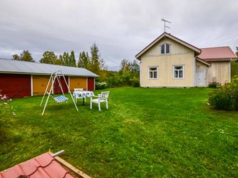 House with yard & sauna | Nature view | Pet-friendly — photo 4