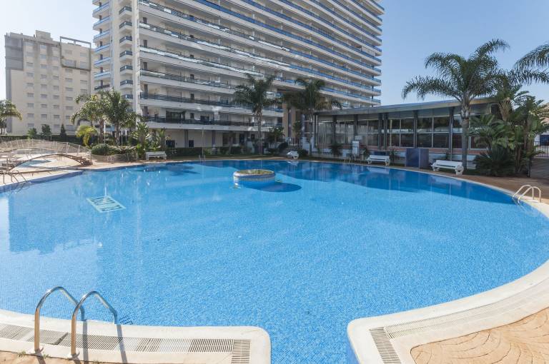 Holiday apartment with garden, sauna & heated pool in Gandia