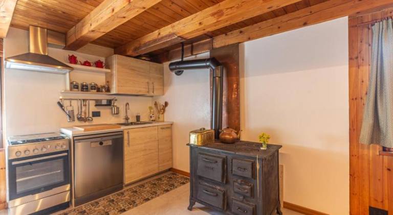 Chalet with 1 room for 5 persons — photo 4