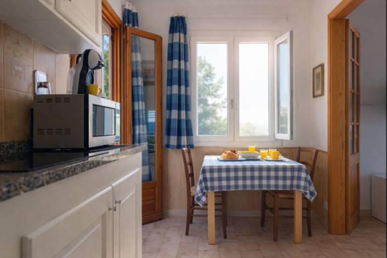 Family-oriented pleasant holiday apartment with terrace | Beach nearby | Pets are welcome — photo 5