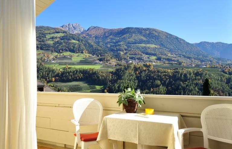 Holiday Apartment "Mignon 3" with Mountain View, Shared Heated Indoor Pool & Wi-Fi — photo 3