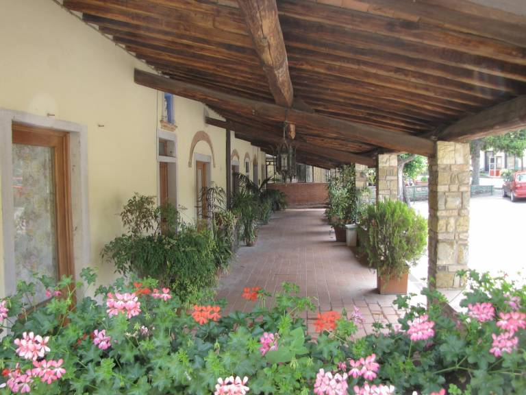 Serviced apartment with garden & patio | Pet-friendly in Cascia