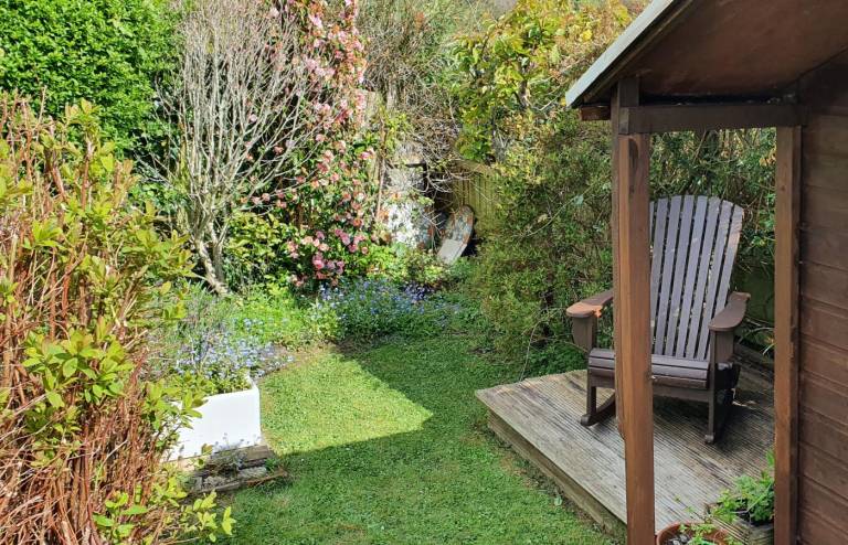 Vacation home with garden — photo 5