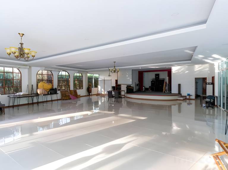 Lion Cafe Resort — photo 3
