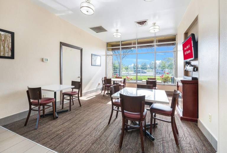 Red Roof Inn Columbus - Grove City — photo 5