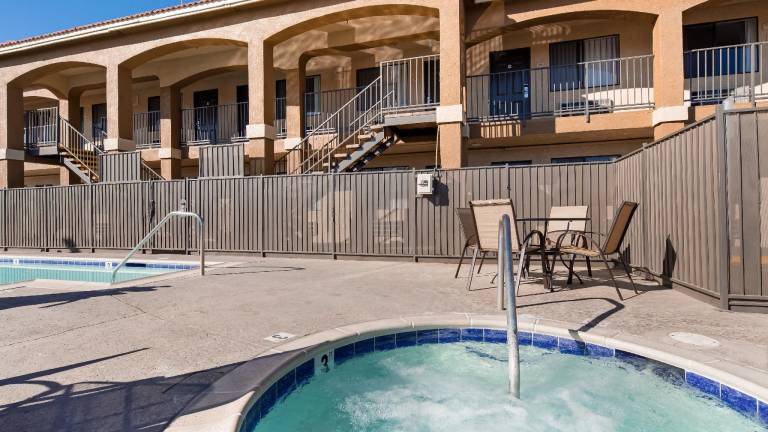 Quality Inn & Suites in Hesperia, CA