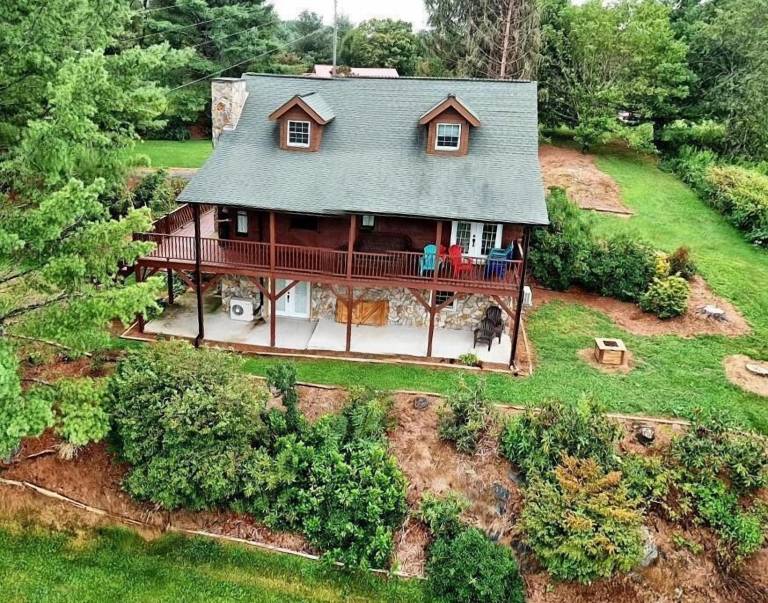 Cabin West Jefferson