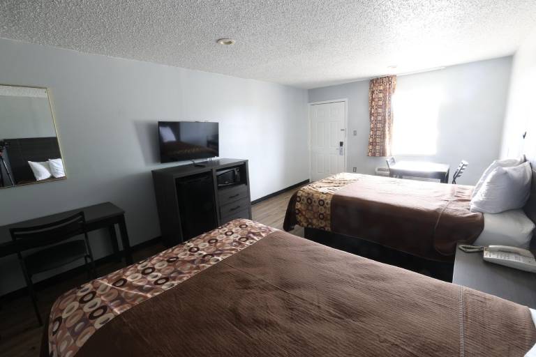 Coachway Inn — photo 4