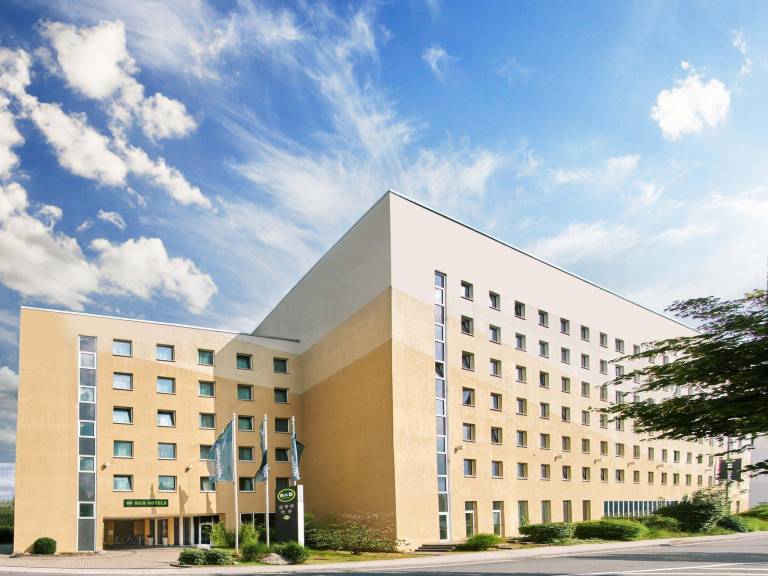 B&B HOTEL Frankfurt-Messe — photo 3