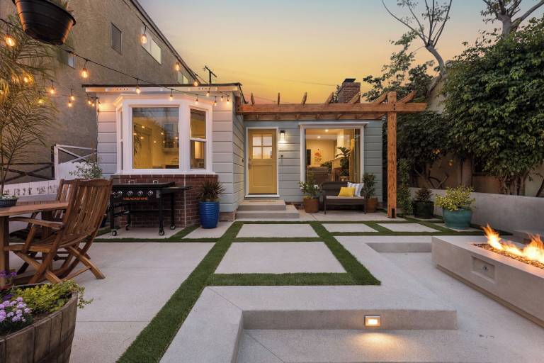 Casa Long Beach