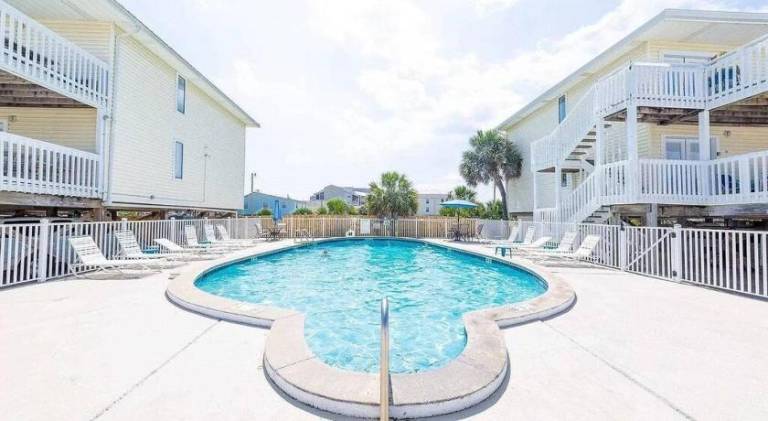 Private Beach Access With Pool and 2-MIn Walk to Beach — photo 5
