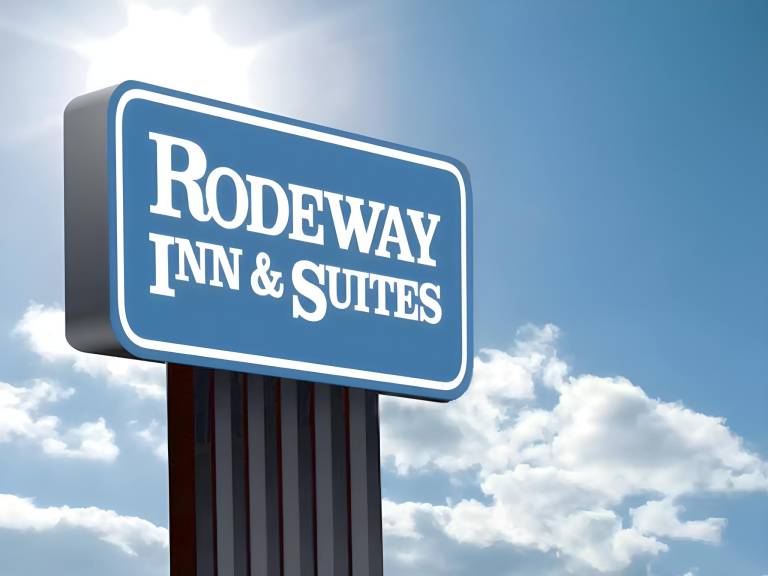 Rodeway Inn & Suites Corpus Christi Northwest in Corpus Christi, TX