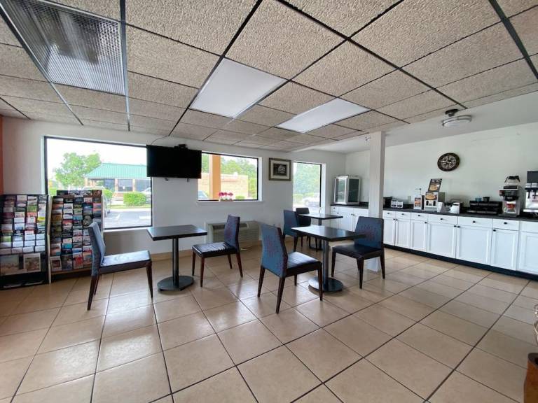 Royal Inn Richmond Hill Savannah I-95 — photo 4