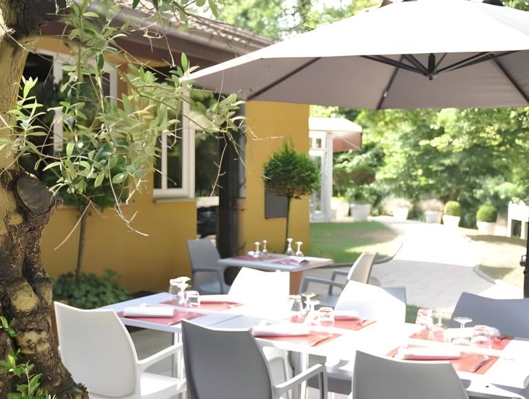 Enzo Hotels Premier Prix - Logis Amneville — photo 4