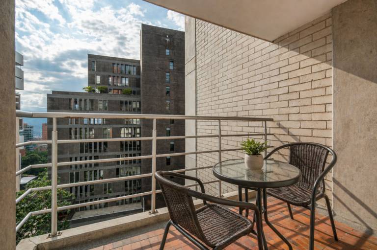 CYAN 1001 2BR in Medell&iacute;n