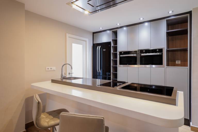Fully equipped charming rental apartment with terrace & yard | City view | Perfect for remote work | Dogs allowed — photo 5