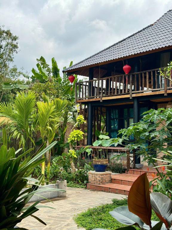 LAM MOUNTAIN RETREAT — photo 2