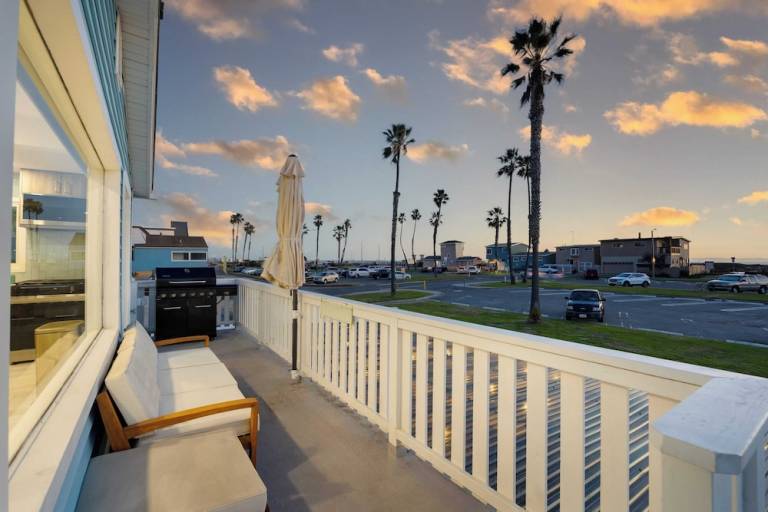Cottage Huntington Beach
