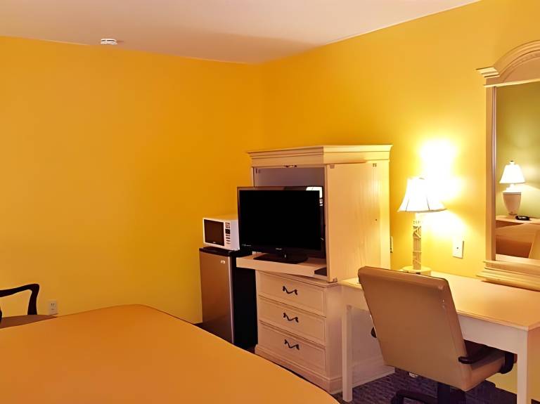 Rodeway Inn & Suites Enterprise — photo 5