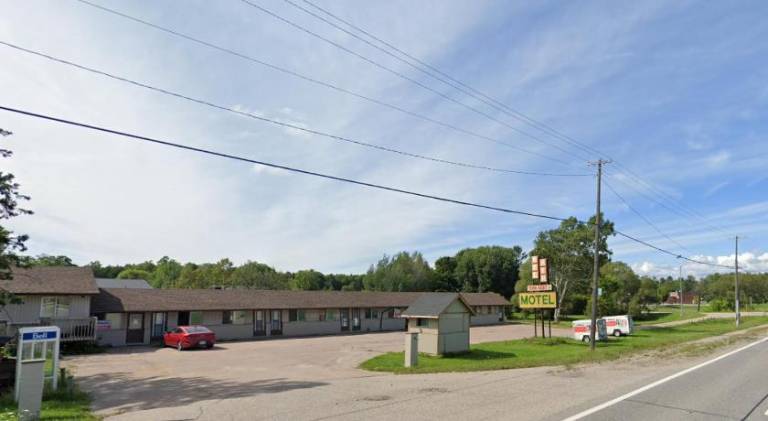 Happyland Inn — photo 4