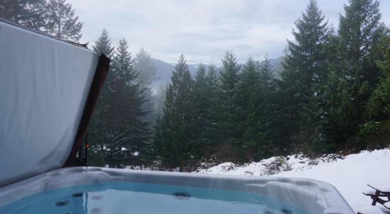 House with jacuzzi | Pets allowed — photo 5