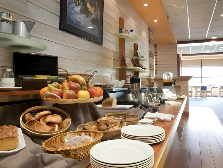 Brit Hotel Saint Malo – Le Transat — photo 5