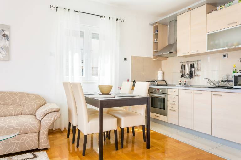 Holiday apartment with patio | Sea view — photo 5