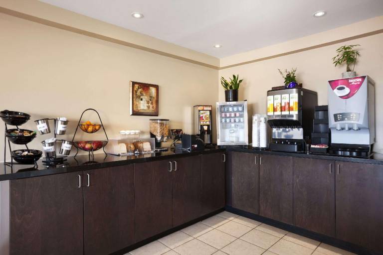 Travelodge by Wyndham Kapuskasing — photo 4