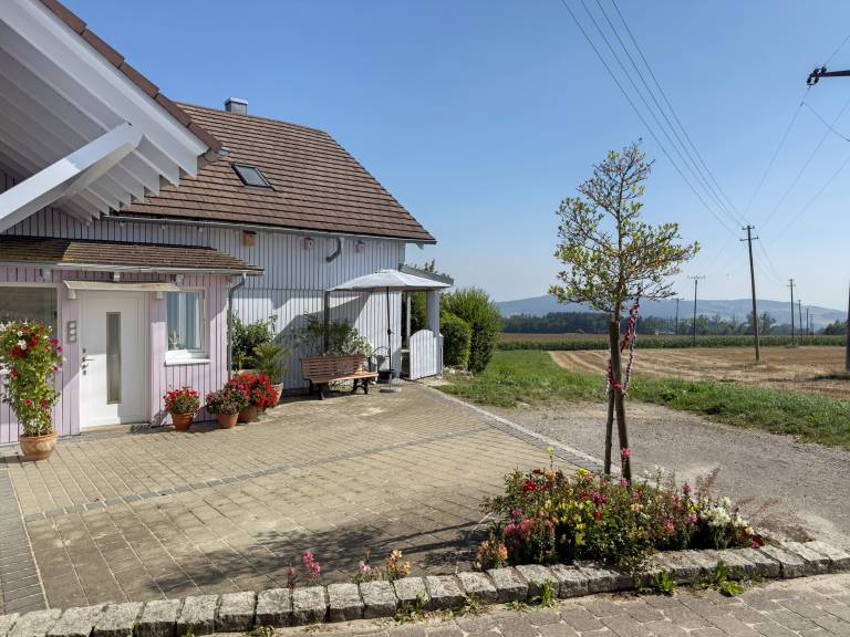 Rental apartment with garden, sauna & terrace | Lake view — photo 2