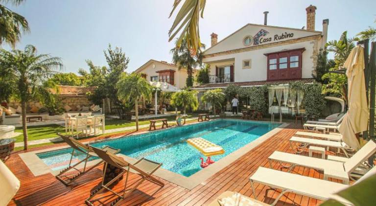 Casa Rubino Otel in Cesme