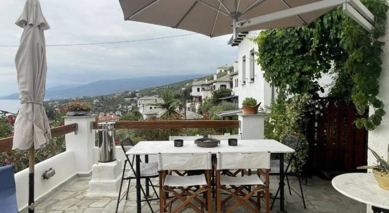Villa with terrace, garden & barbecue | Perfect for remote work — photo 3