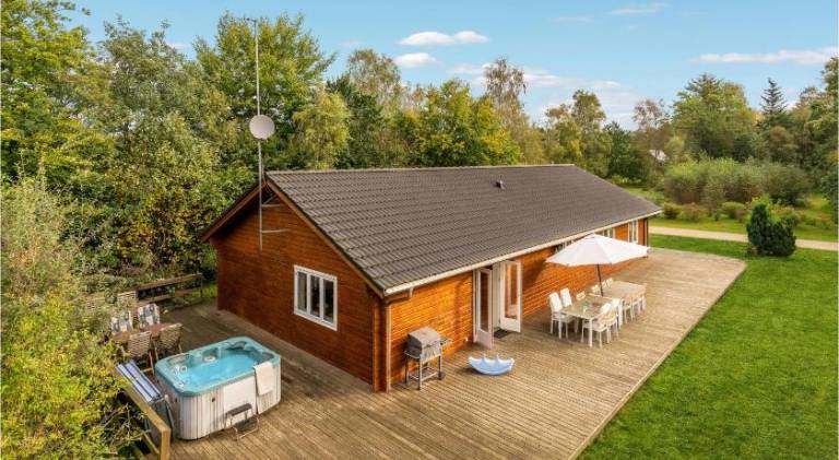 House with sauna, jacuzzi & pool | Dogs allowed in Silkeborg