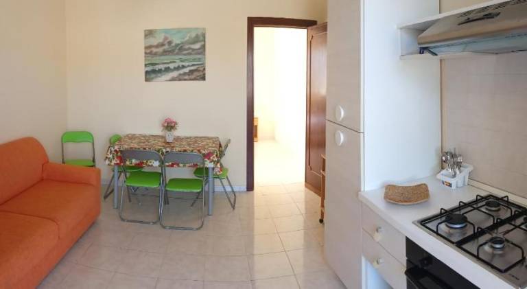 Vacation home with patio — photo 3
