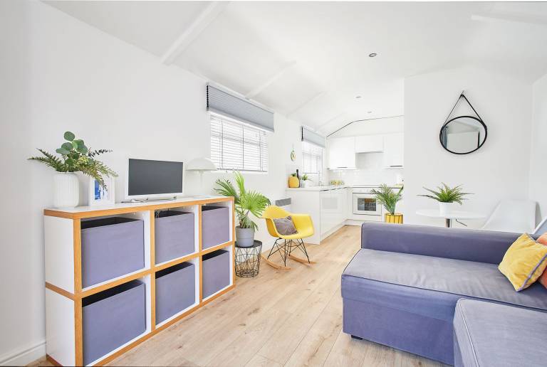 Host Stay Sunnyside Studio — photo 2