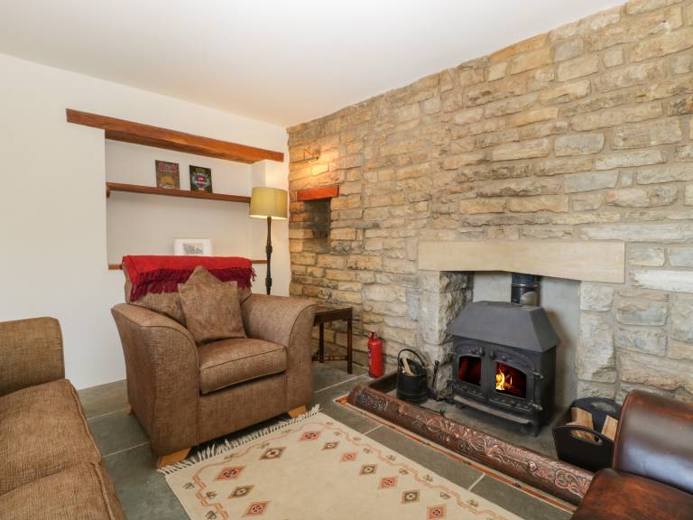 Family-oriented charming cottage with yard | Dogs allowed — photo 5