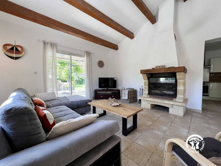 Fully equipped gite with BBQ, patio & garden | Pets allowed — photo 2