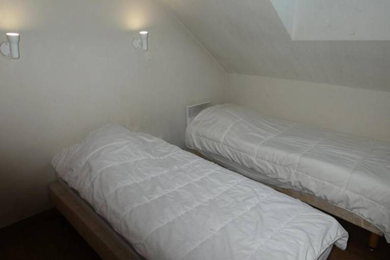 Holiday apartment with pool — photo 4
