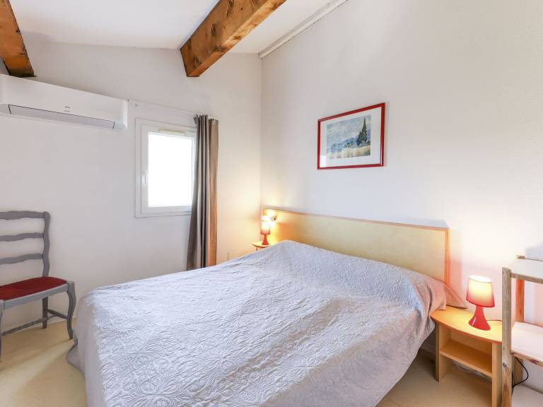 Holiday apartment with terrace & pool | Next to the beach | Pets are welcome — photo 4