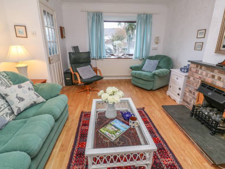 Child-friendly charming cottage with yard | Beach view | Close to the beach | Pets allowed — photo 5