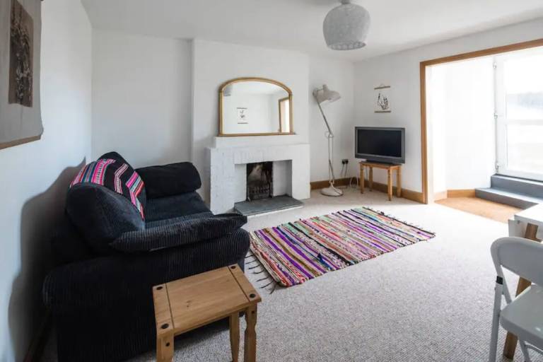 Apartment Mousehole