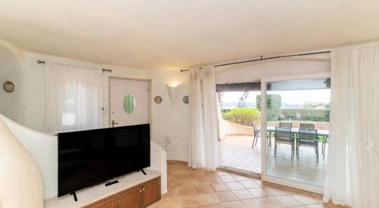 Villa with 2 rooms for 4 persons in Palau