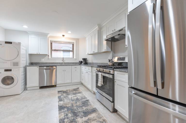 Family-oriented apartment | Near Faneuil Hall | Suitable for remote work | Dogs allowed — photo 5