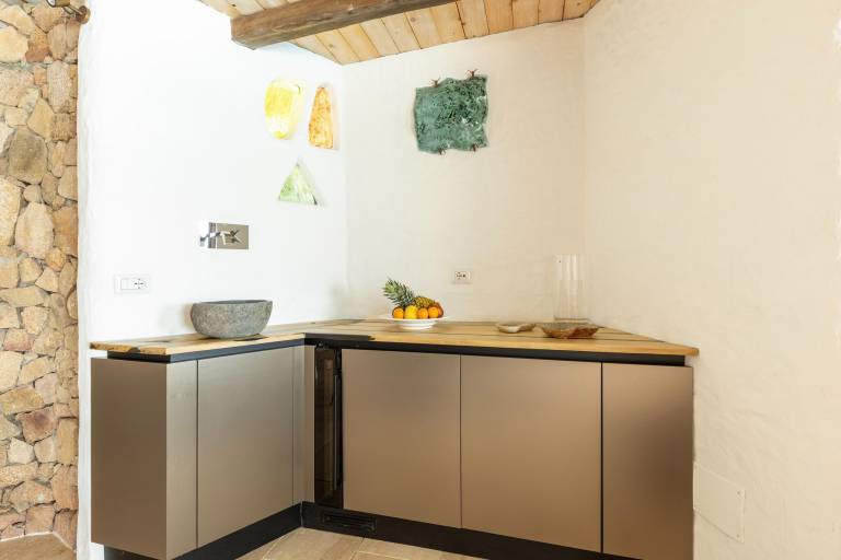 Fully equipped villa with private pool, grill & yard | Pet-friendly — photo 4