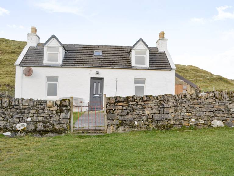 Cottage  Stenscholl