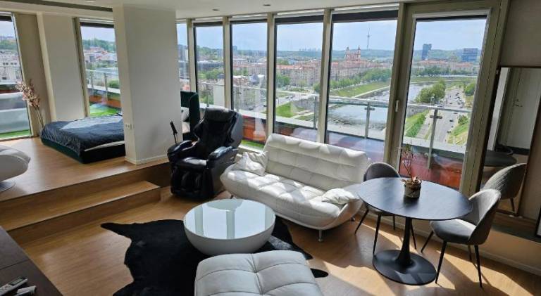 Rental apartment with jacuzzi & terrace | Near Vilnius Cathedral | Dogs allowed — photo 3